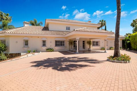 URB. LA CERQUILLA, NUEVA ANDALUCIA, MARBELLA A great, recently renovated villa with a perfect fusion between contemporary design and Andalusian style. Located in the sought after residential area of La Cerquilla. South facing with views to La Concha....