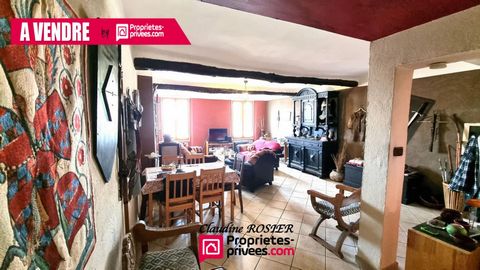 CLAUDINE ROSIER votre conseillère PROPRIETES PRIVEES a le plaisir de vous présenter cet appartement de 2 pièces en duplex, d'une superficie de 84 m² (72.50 m² Loi Carrez), au 3ème étage d'une belle maison de village typiquement provençale. Il est sit...