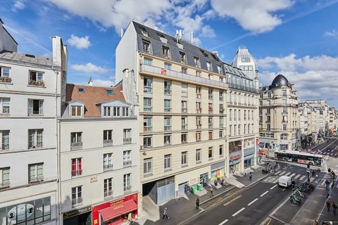 Este encantador apartamento, recientemente renovado, está situado en el famoso barrio de Marais, a solo 9 minutos de la Place de la Bastille y la Place des Vosges, con sus tiendas, cafés, restaurantes y lugares culturales. Está cerca de muchos lugare...