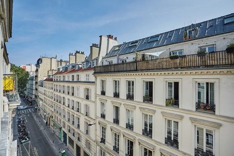 Das Apartment befindet sich im 5. Stock, ideal gelegen im Herzen von Paris, 9 Minuten vom HOTEL DE VILLE entfernt. Sie wohnen in einem vollständig gesicherten Gebäude. Wäschereieinrichtungen sind im Gebäude vorhanden. Das Apartment ist voll klimatisi...