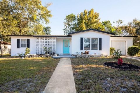 What an opportunity to have a well loved and prepared home for way under $300,000 in this market! 20 years of love have gone into this home, but it’s time to move closer to family. Minutes from grocery stores, restaurants, parks, healthcare, the movi...