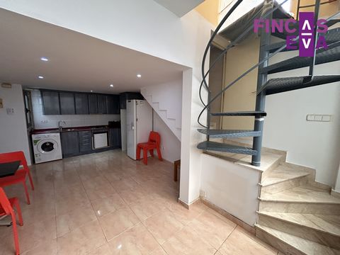  **Exclusief appartement te koop in het hart van Barcelona**Met genoegen presenteren wij dit charmante appartement van 52 vierkante meter gebouwd, gelegen op een onverslaanbare locatie in de historische stad Barcelona. Dit pand, met een gezellig en f...