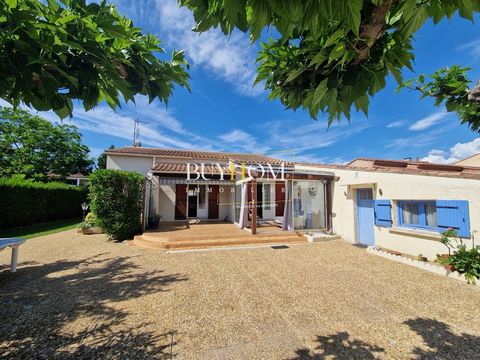 Dans un cadre agréable et calme à Aubignan, idéalement située, cette maison offre la tranquillité tout en étant à proximité des commodités et de la campagne, vous permettant de profiter pleinement de la vie à pied. Découvrez cette charmante villa de ...