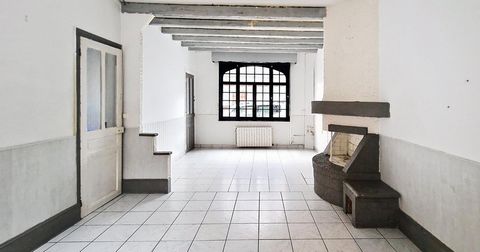 Maison 2 chambres 1 bureau et une cour