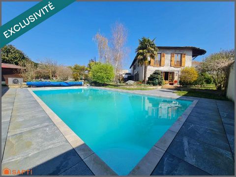 Charme, volumes et piscine à deux pas du centre de Châtillon-sur-Chalaronne