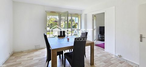 Appartement T3/4, entièrement rénové, lumineux et traversant avec balcon