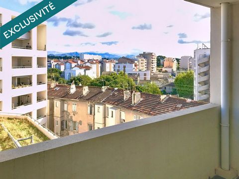 T2 TRÈS BON ÉTAT ÉTAGE ÉLEVÉ BALCON