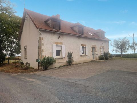 Maison double avec terrain avec vue. Dépendances