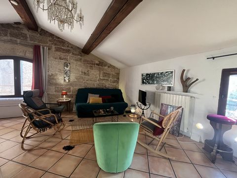 Charmant t2 à Pézenas (centre historique), proximité centre ville.