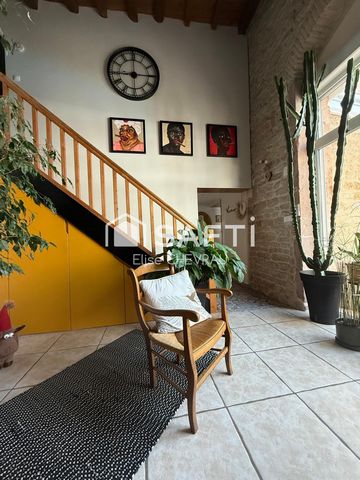 Maison, grand séjour, quatre chambres