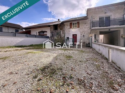 Maison T3 mitoyenne avec grange et terrain