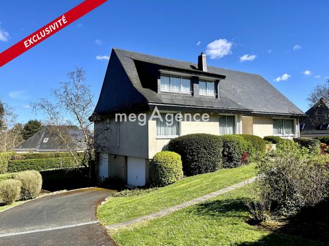 PRUNIERS- Hauts de Beaumont-Villa de 265 m2 (6 chambres) sur 1640 m2.