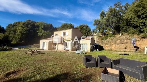 Maison T5 avec vue dégagée – Eccica Suarella