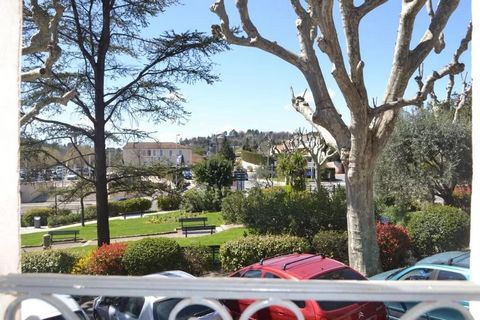 Opportunité d'Investissement au Cur du Village de Valbonne