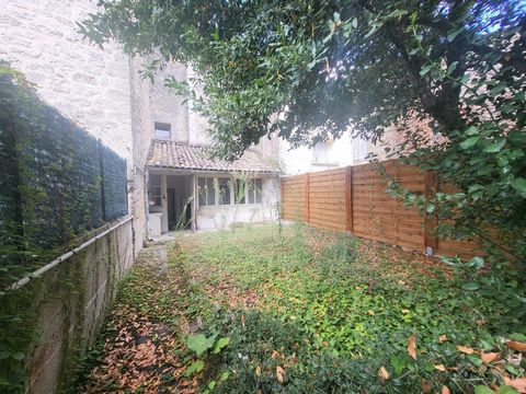 Maison de ville Monségur avec Jardin