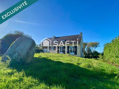Maison traditionnelle au calme à modernier à 7mn de Vannes avec 3 chambres en R/Ch et 951 m² de terrain.