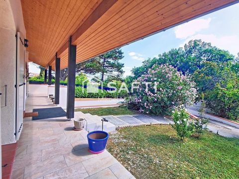 SAINT-LYS - Maison T6 de 160 m² - Terrain de 1385 m²