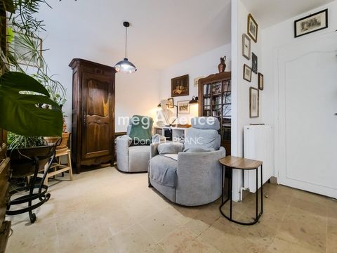 Maison lumineuse avec beau terrain et sous-sol total